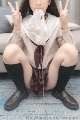 图片[2]-優咪(lewdyumiyumilewddog优咪) 合集下载-[32.9G]-十六楼